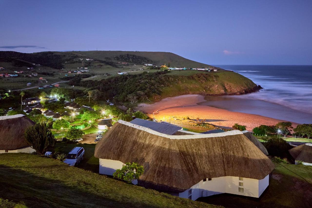 First Group Hole In The Wall Backpackers Coffee Bay Extérieur photo
