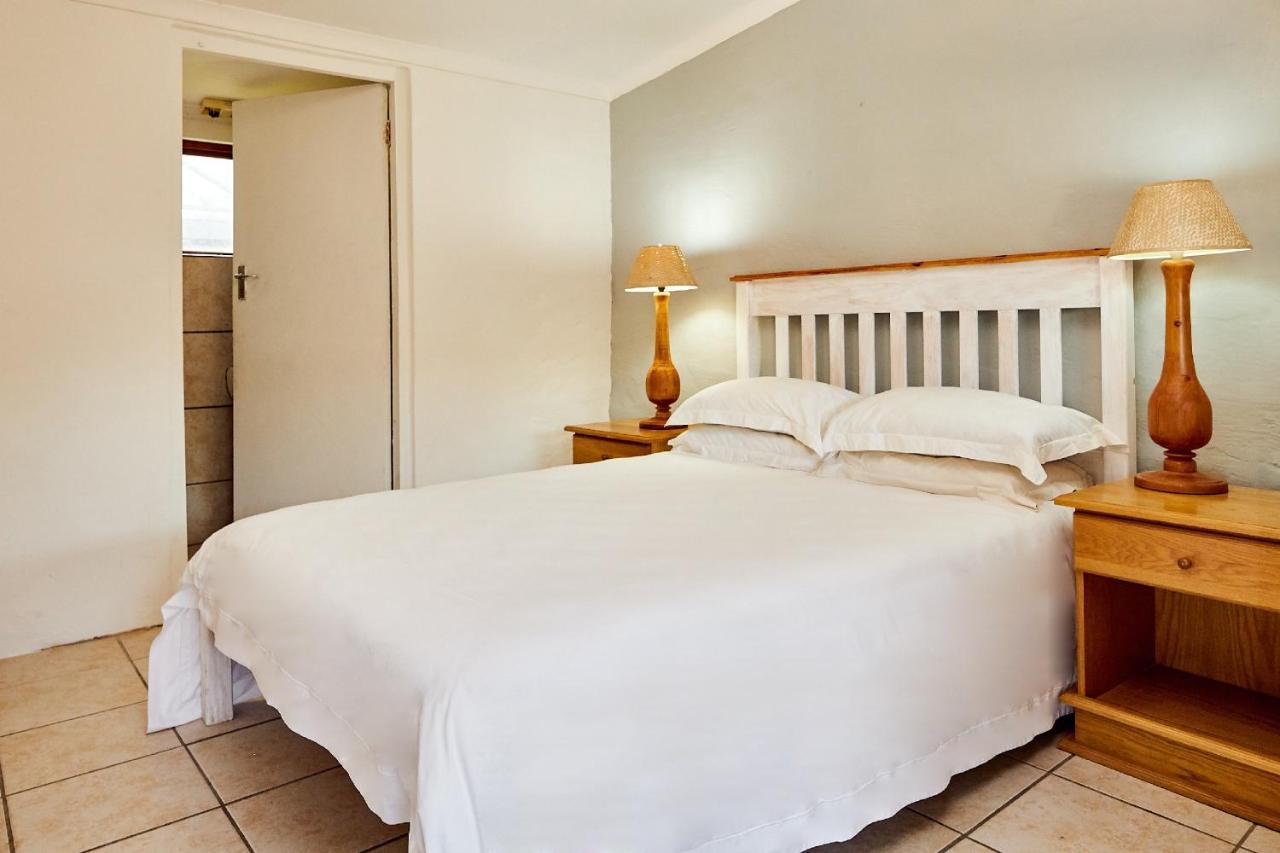 First Group Hole In The Wall Backpackers Coffee Bay Extérieur photo